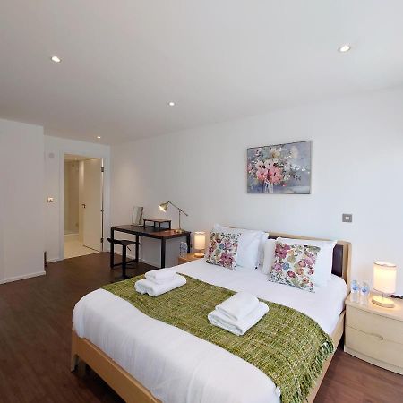 Fully Serviced Two Bed Apartment By Excel & O2 Londres Exterior foto