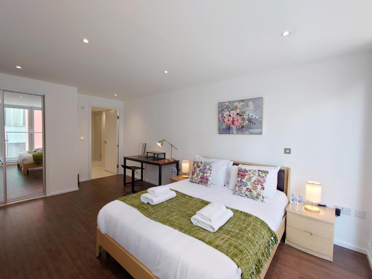 Fully Serviced Two Bed Apartment By Excel & O2 Londres Exterior foto