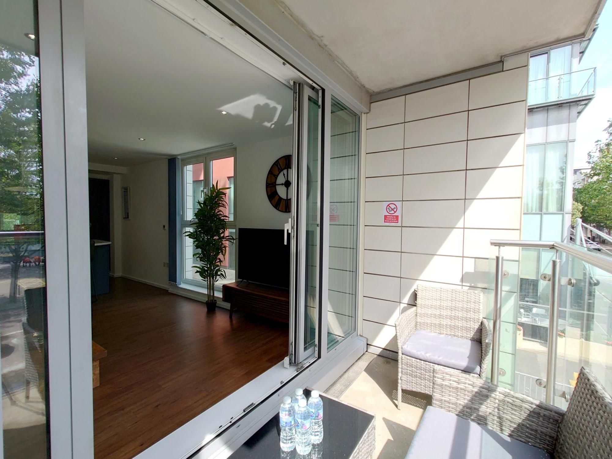 Fully Serviced Two Bed Apartment By Excel & O2 Londres Exterior foto