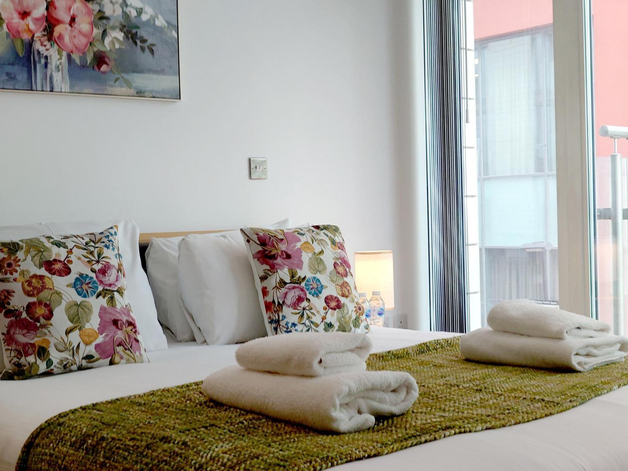 Fully Serviced Two Bed Apartment By Excel & O2 Londres Exterior foto