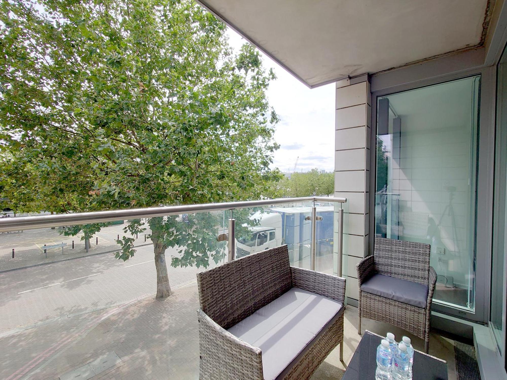 Fully Serviced Two Bed Apartment By Excel & O2 Londres Exterior foto